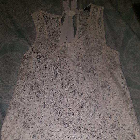 Forever 21 Tops - Butter cream tank top
